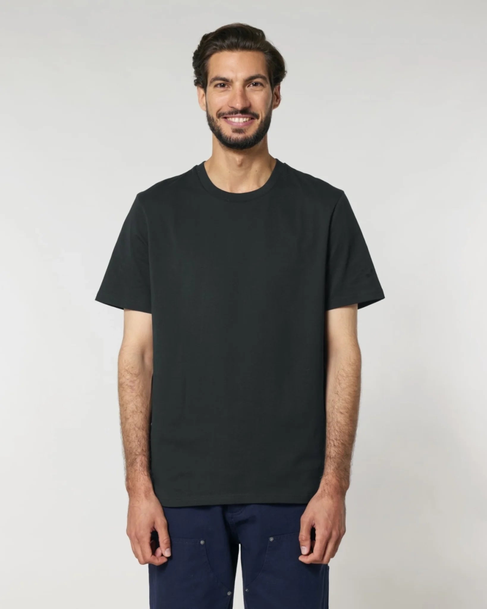 Creator 2.0_Black_Studio_Front_Main_1
