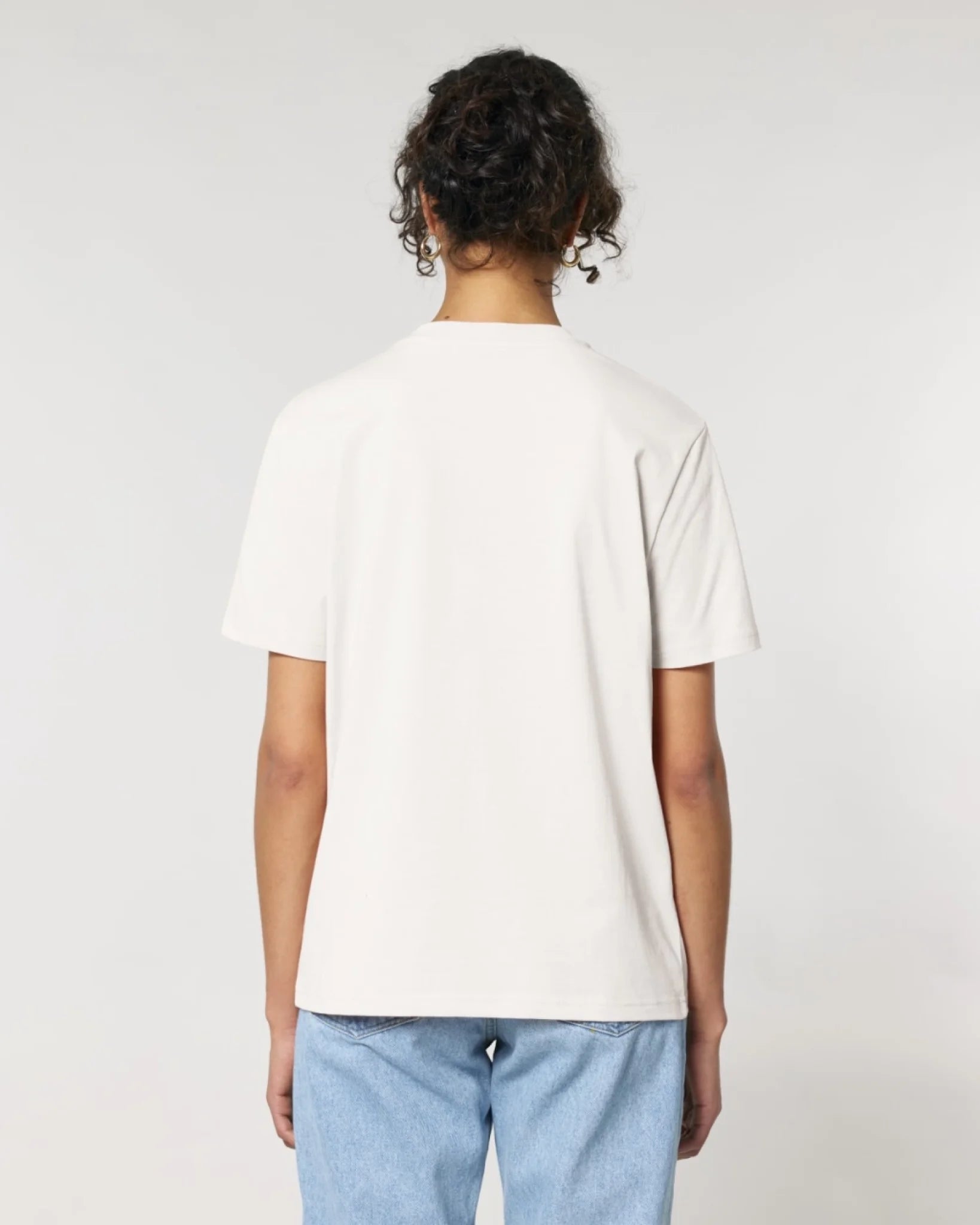 Creator 2.0_Off White_Studio_Back_Main_5